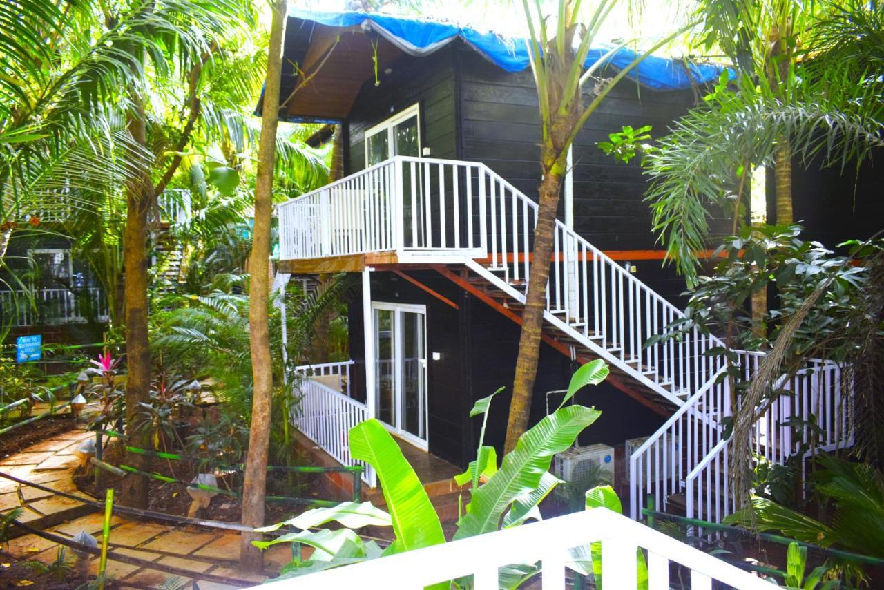 Kayan!V Resort Mandrem Buitenkant foto