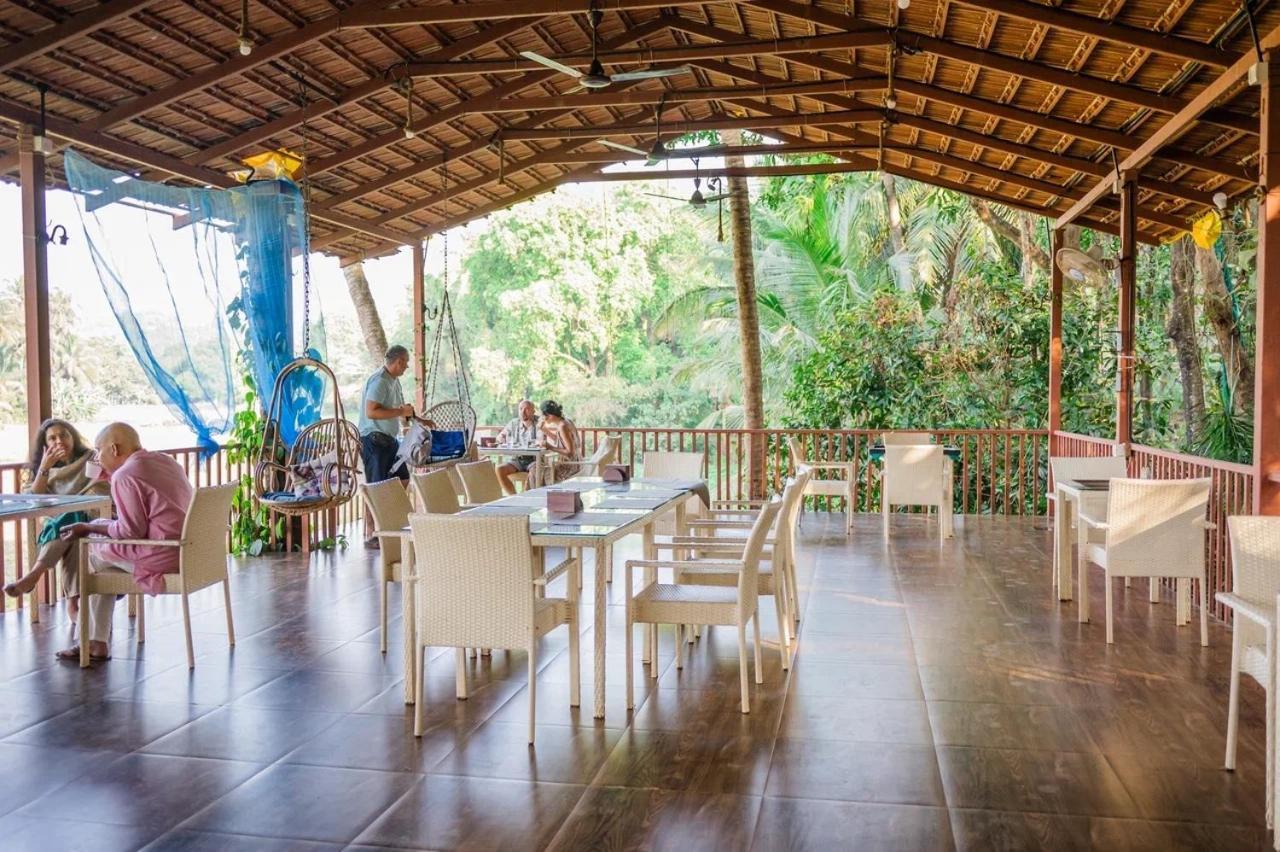 Kayan!V Resort Mandrem Buitenkant foto